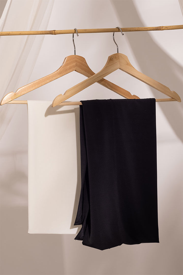 Picture of Swim Scarf-Black