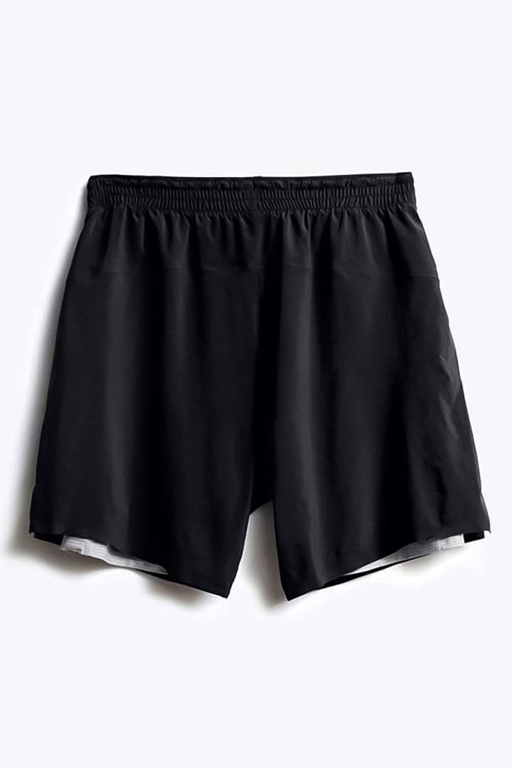 Picture of Newton Active Short - Black