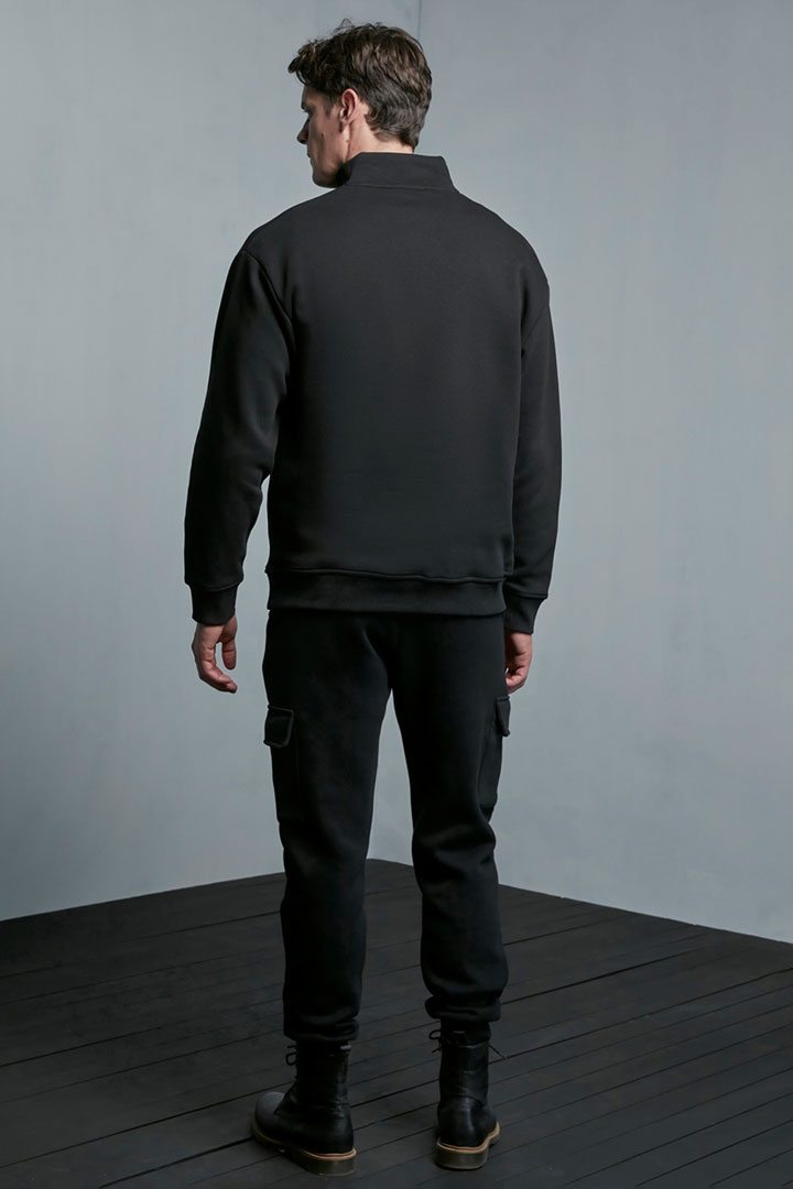 Picture of Half Zip Collar Sweatshirt-Black
