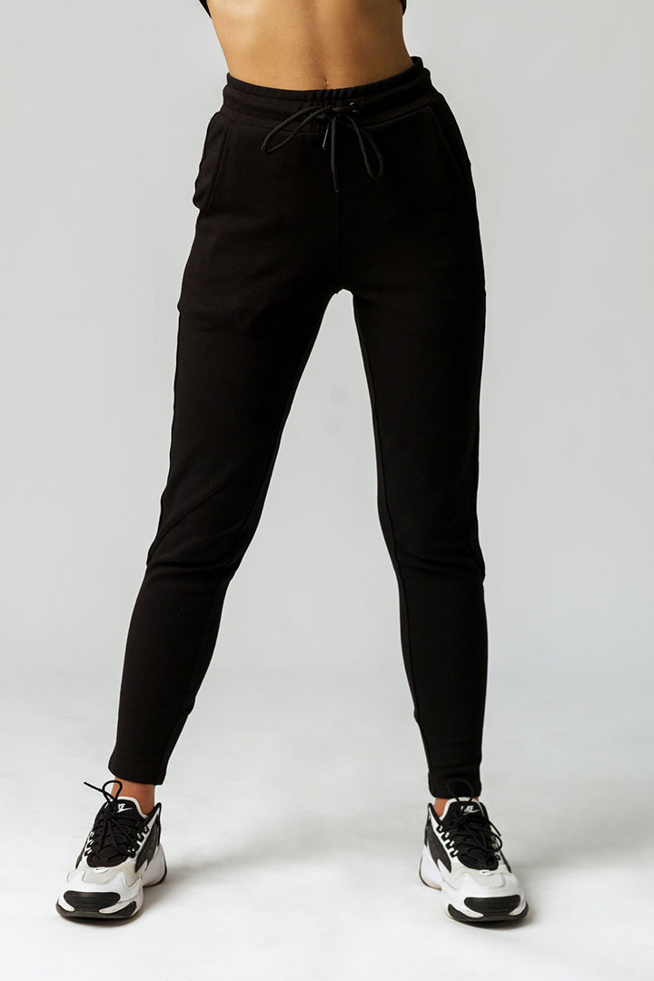 Picture of Women's Training Joggers-Black