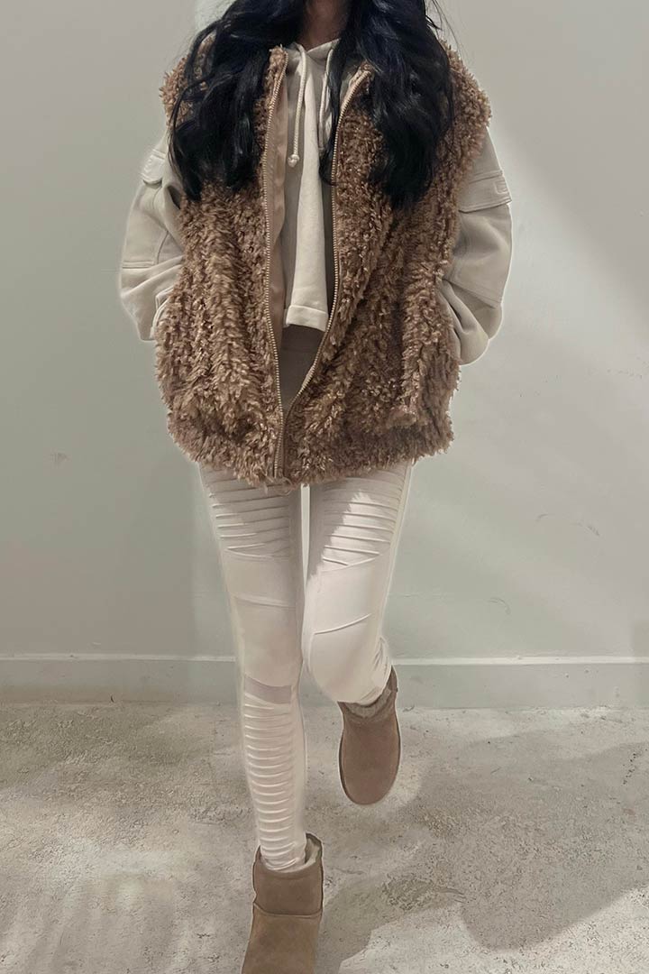 Picture of Shearling Vest-Beige