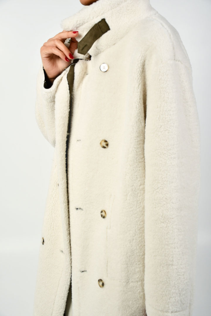 Picture of Reversible Fur Coat-White/Green