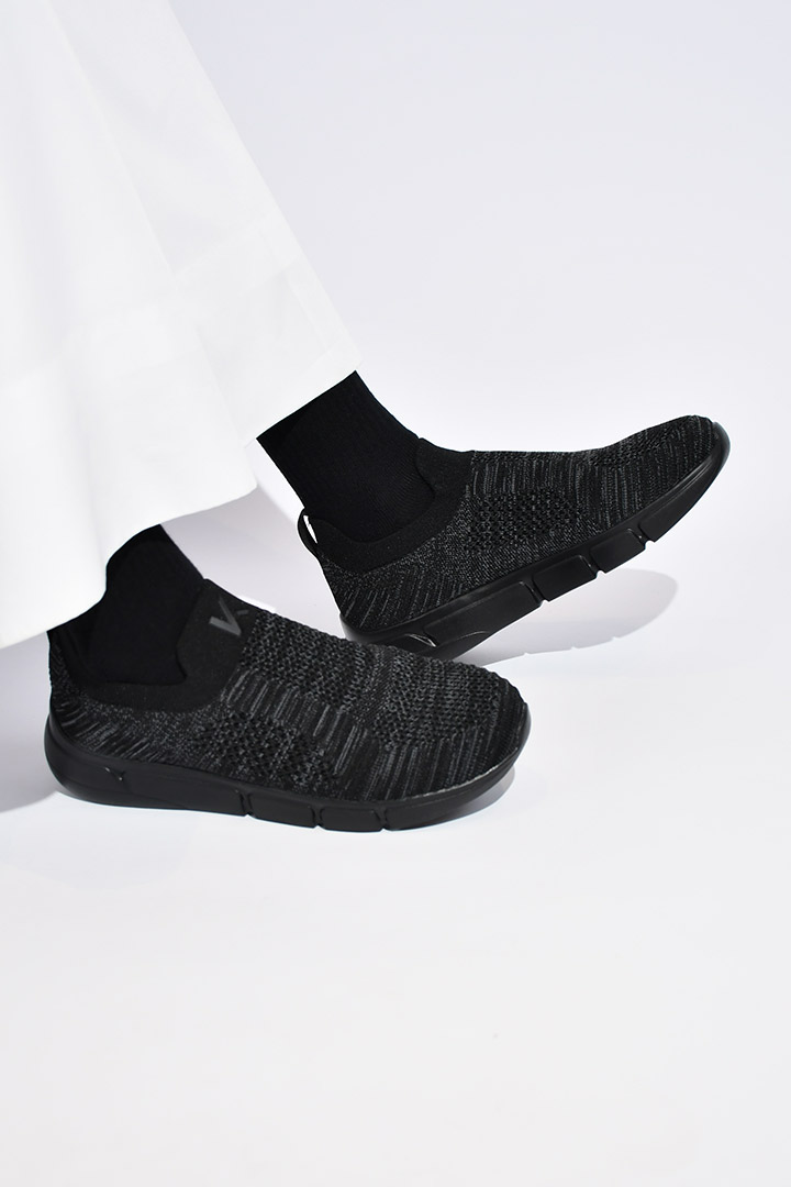 Picture of Slip on Black Glitch