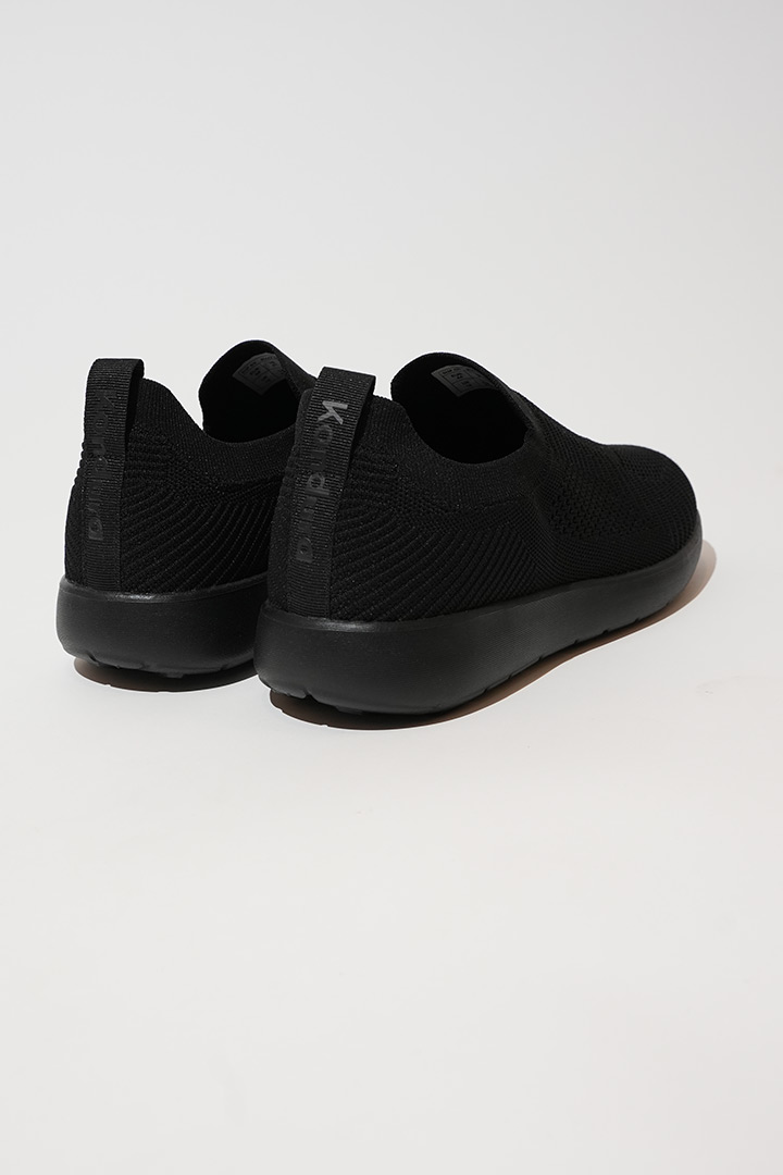 Picture of Cloud Slip On - Black on Black 