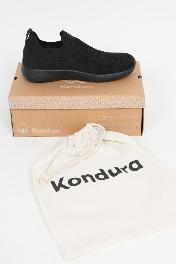 Picture of Cloud Slip On - Black on Black 