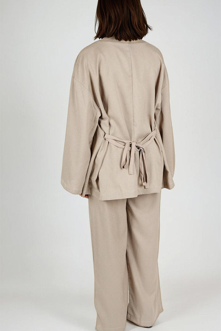 Picture of Textured 2 Piece Set - Taupe