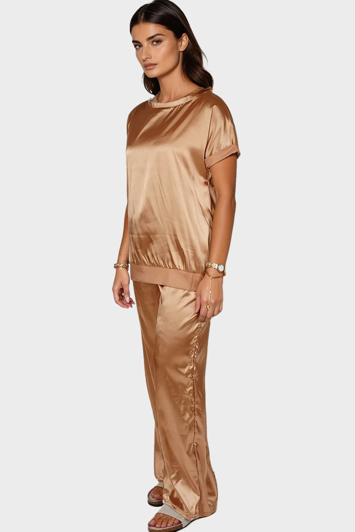 Picture of Smooth Satin Set - Caramel