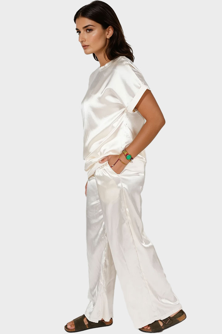Picture of Smooth Satin Set - Crème