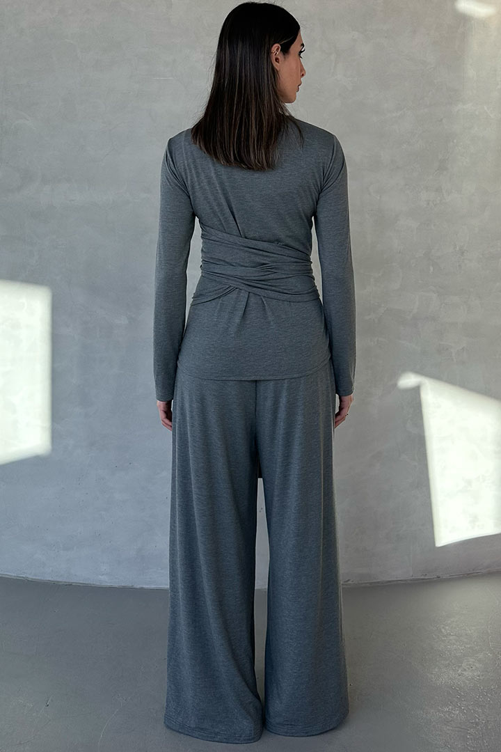 Picture of Grey Wrap Set - Grey