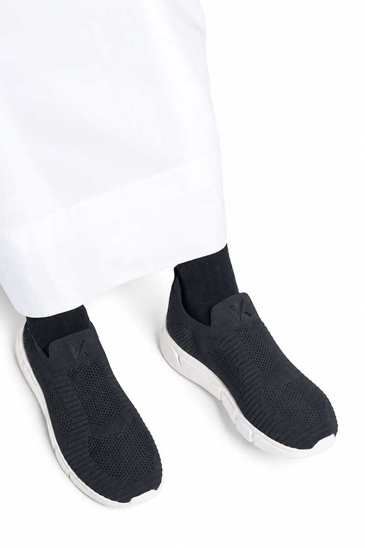 Picture of Slip On Black on White