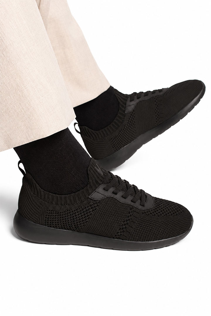 Picture of Cloud Walk - Black 